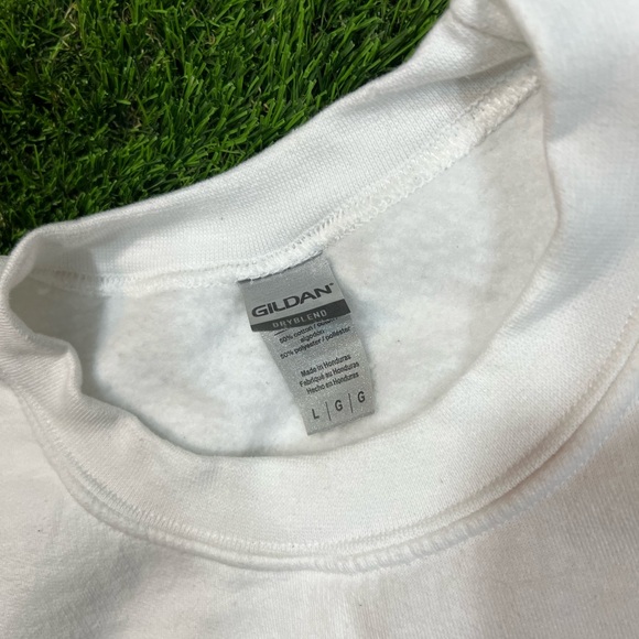 KAO Sweater - Picture 5 of 5